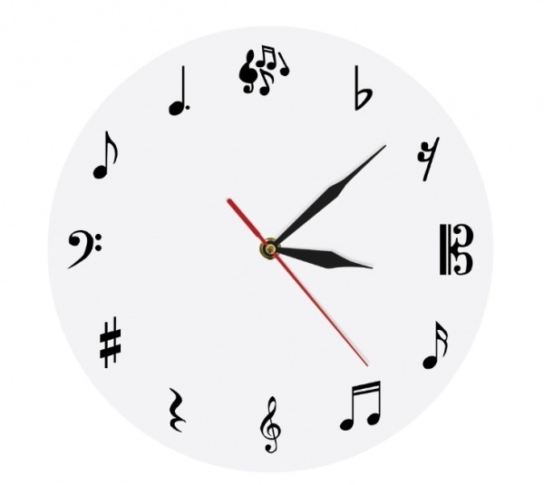 Nástěnné hodiny s potiskem hudební značky