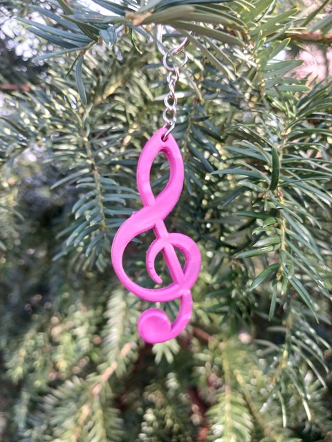 Přívěsek na klíče ve tvaru houslový klíč - růžová barva